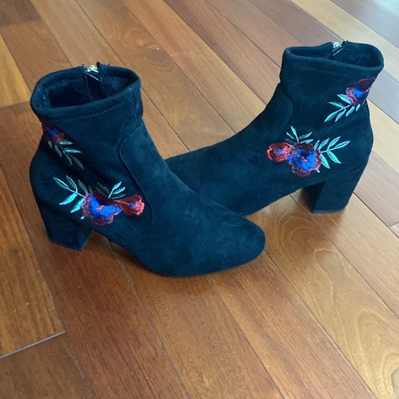 Rose boots size 8 Black fashion boots ankle boots faux suede - Picture 2 of 12